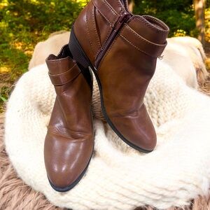American Eagle Outfitters Brown ZIP Buckled Ankle Boots Size 9